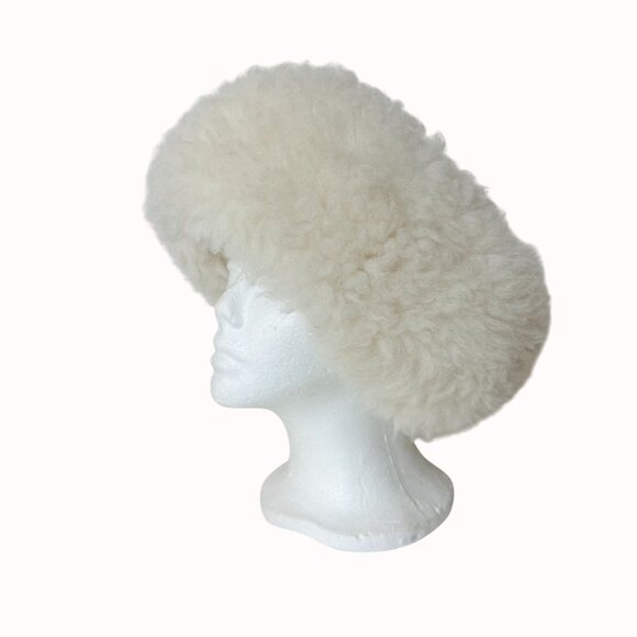 VTG White Faux Fur Hat Fluffy Winter Russian Style Retro 70s 80s Winter Fashion - Picture 2 of 14